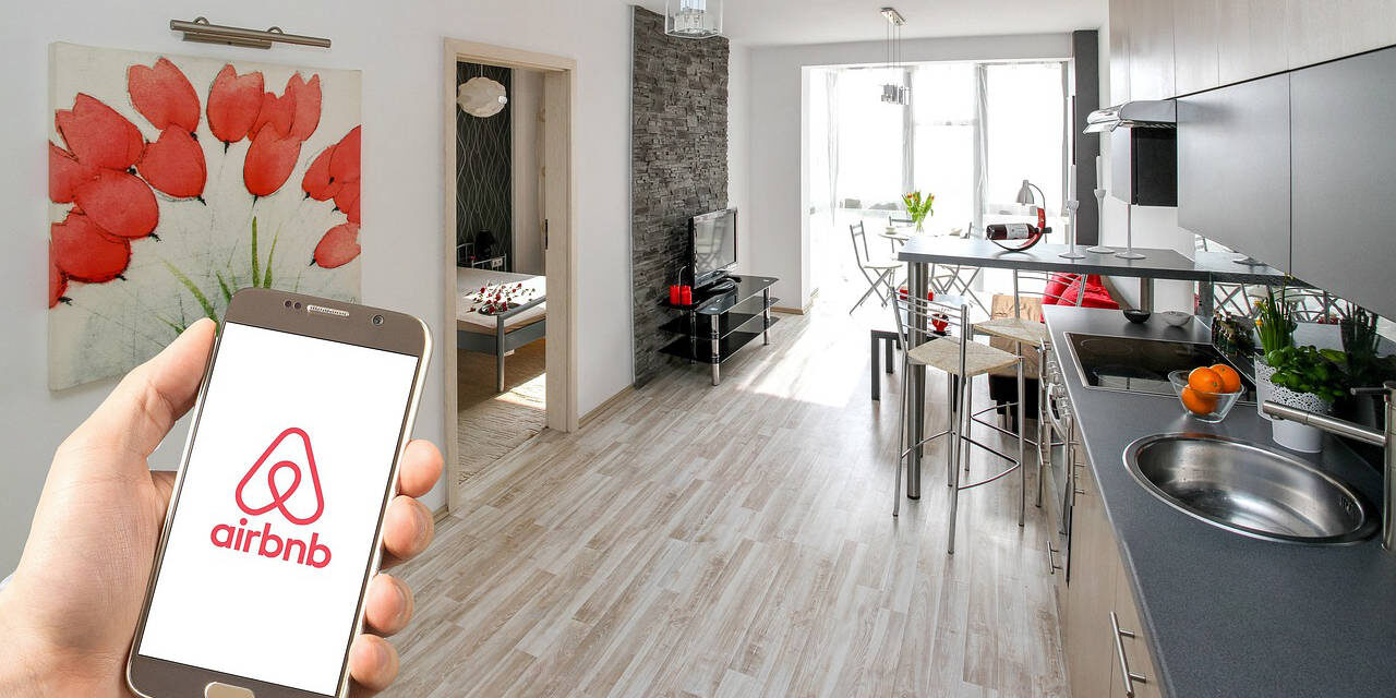 Vegas Airbnb How Does it Compare to the Resort Hotels